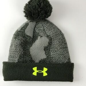 Under Armour Green Gray Abstract Pattern Pom Pom Winter Hat 4-7 years